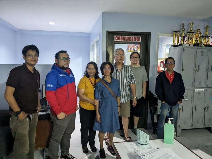 Learn Tagalog from a former undergrad mentor.